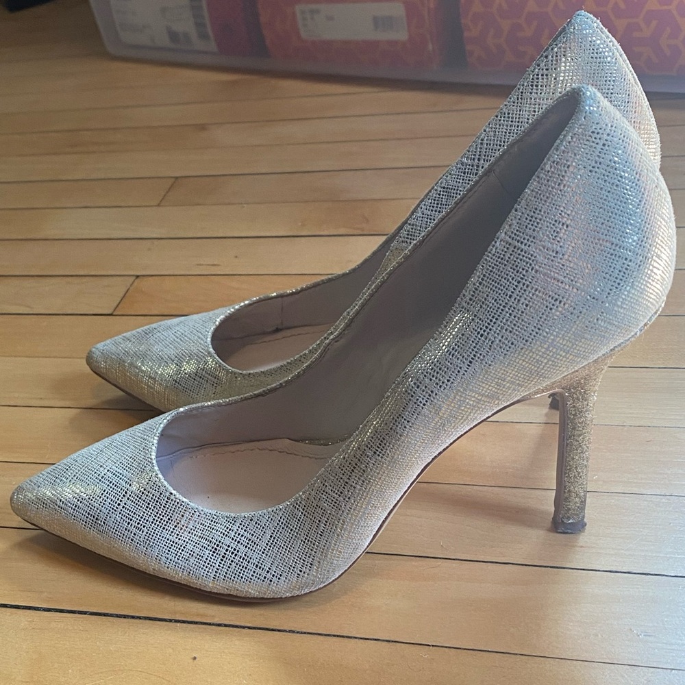Vince Camuto Gold Harty Pumps - 7.5